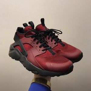 Nike Air Huarache Ultra. Sz. 9.5